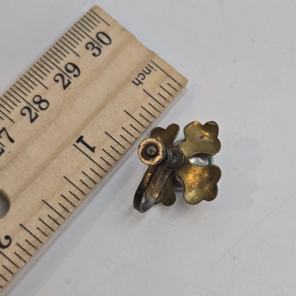 Vintage 40s Deco Sparkling Ice And Teal Rhinestone Screw Back Earrings Brass - Picture 4 of 4